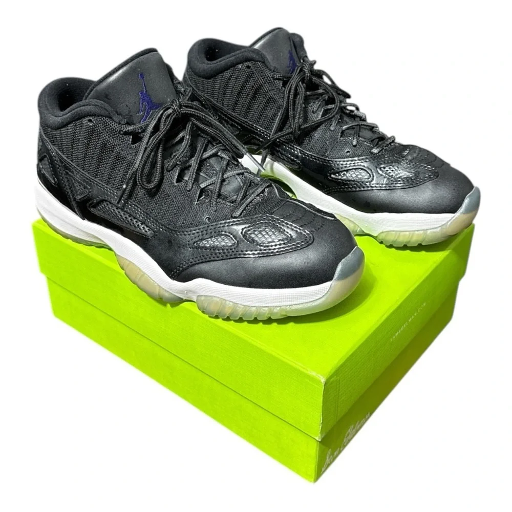 Jordan sleek black